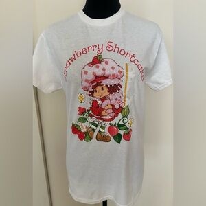 Strawberry Shortcake Women’s Graphic Tee - Size S - NWT
